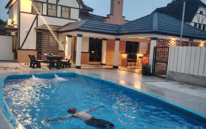 VILLA BABA D'FAMOSA LOT 811
