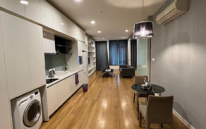 Skyline Serenity Suite By City Box