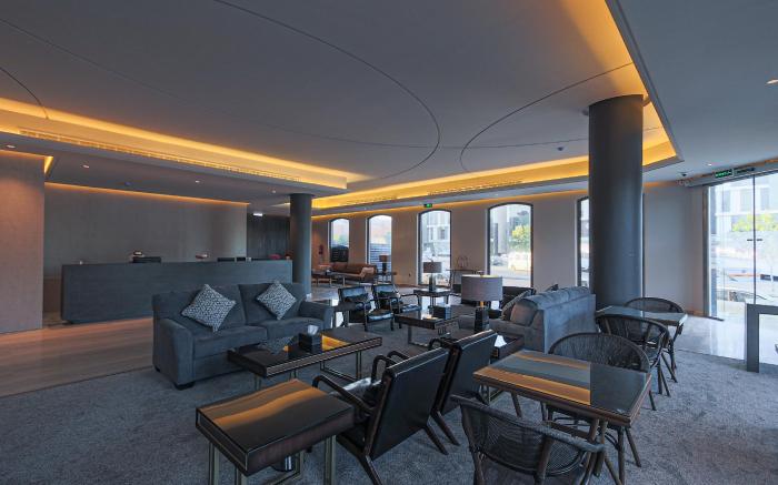 Land walk Hotel