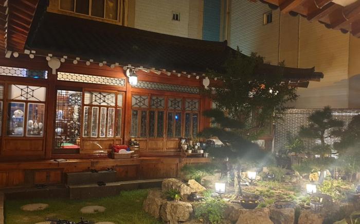 Hanok1957