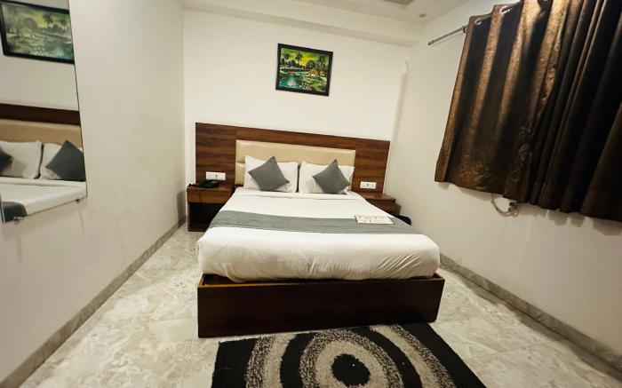 Hotel De Clark Residency Delhi Airport