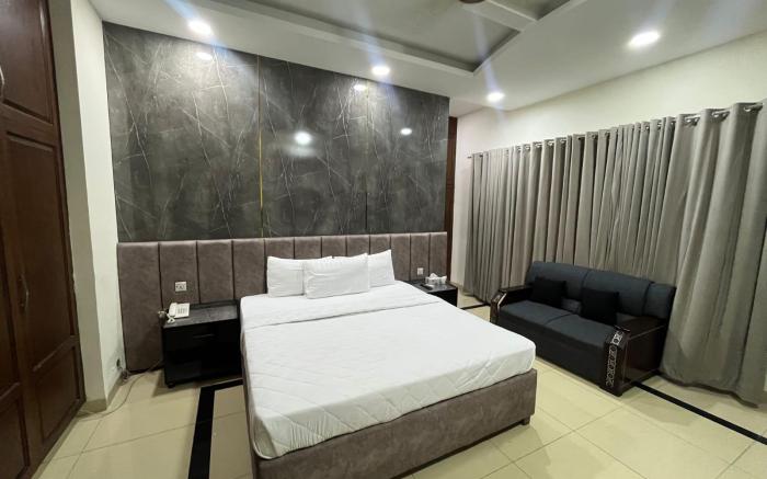 Rose Valet Guest House 