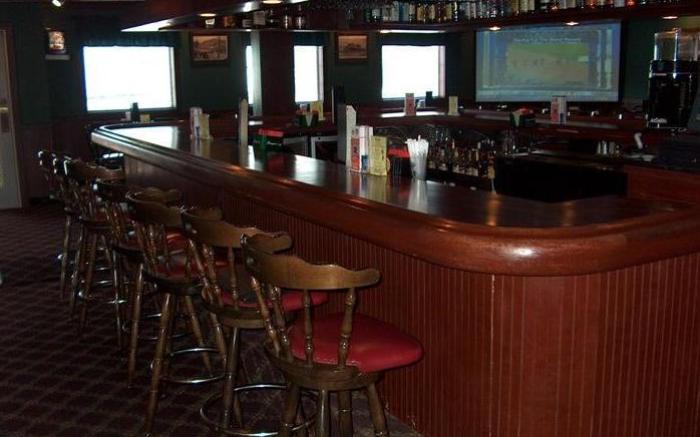 Fred's Inn Restaurant & Lodging