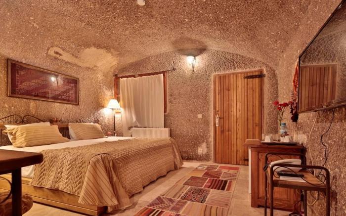 Tekkaya Cave Hotel