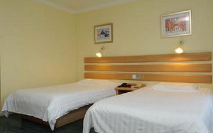 Home Inn Neo Leshan Central Food Street