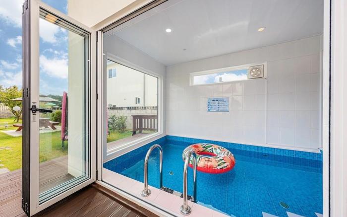 Gyeongju Macaron Kids Pool Villa Pension