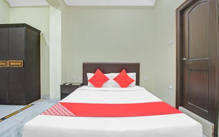 The Royal Rose Residency Inn