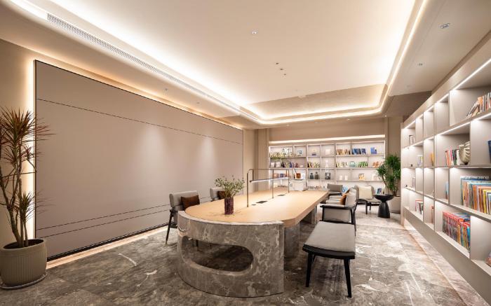 Atour Hotel Dalian Donggang Business District Gangwan Plaza