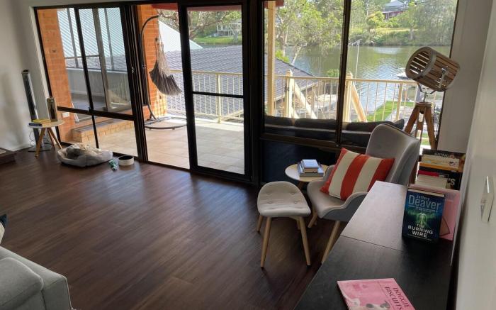 The Dora Creek Waterfront Lakehouse