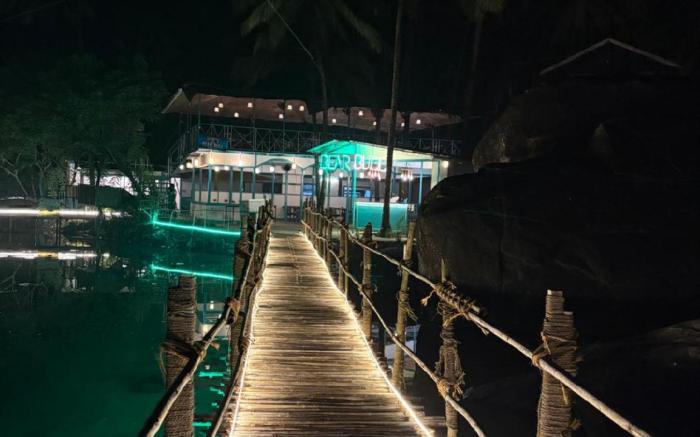 Ourem Palace Luxury Beach Huts