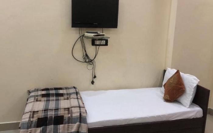Goroomgo Gs Paradise Amritsar