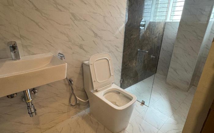 Rohaan Hotels Medavakkam by UPAR