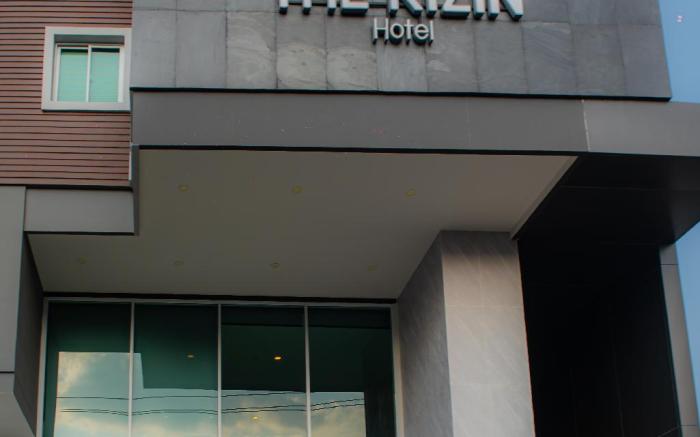 The Rizin Hotel Phratamnak