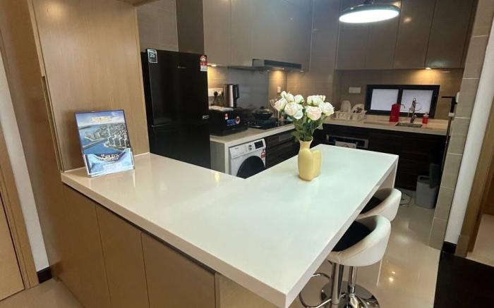 Ecstatic Studio unit at R&F Seine Region by ANJU