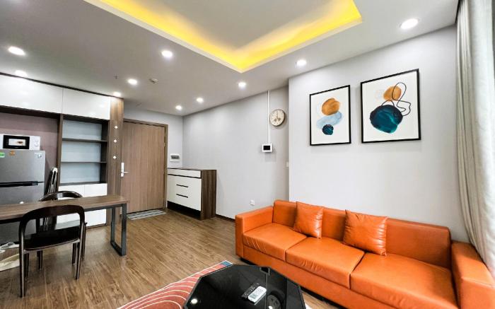 Vinhomes SkyLake Luxury Apartment - By MC Homes