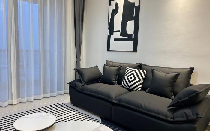 R&F 2R2B Seaview By Wan Li Homestay