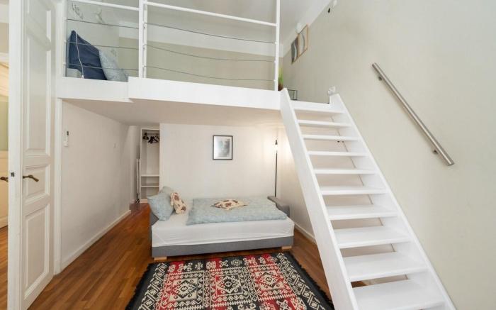 Spacious apartment by Opera