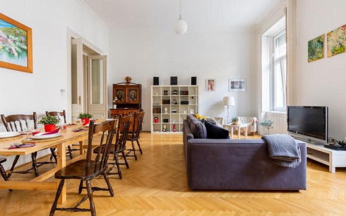 Bourgeoisie Elegance in the heart of Budapest