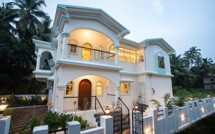 431.1 by Neev- Surf, Sun, & 2 Beachy Bedrooms