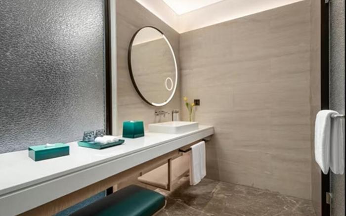 HUALUXE Beihai Silver Beach Resort