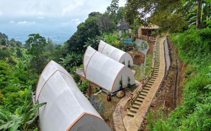 Selayang Olivehill - Kemewahan Glamping di Hutan