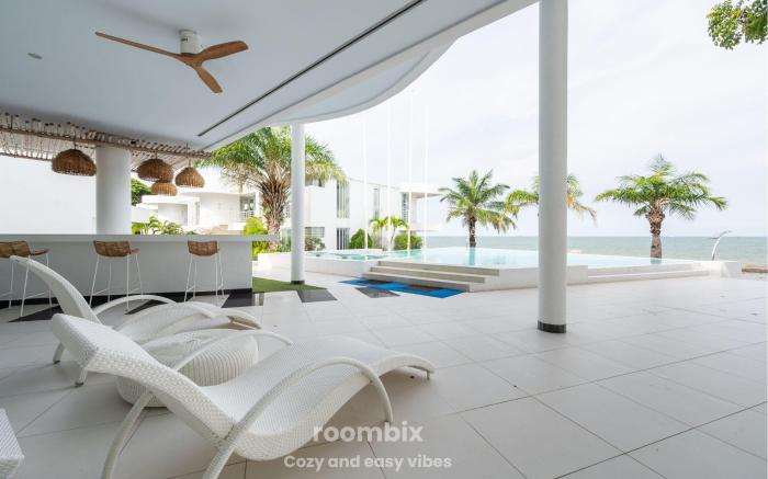 Ocean View Studio Room - G42
