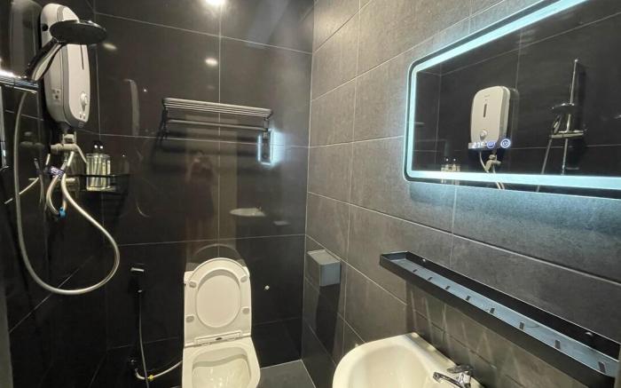 Sam Choon Homestay Batu Pahat City Centre 4Room4CP