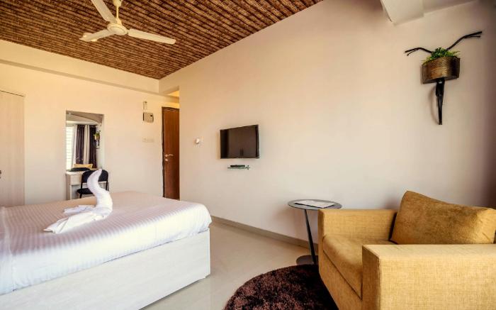 Modern Studio in Santacruz Near Mumbai Airport
