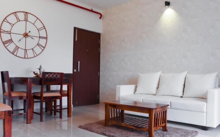 Refined 2 BHK - Beautiful Green View -WIFI