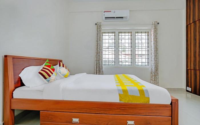 Greenvilla garden One bedroom in a 3bhk apt 11126
