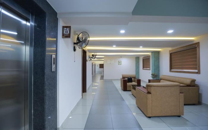 THACHOOS RESIDENCY