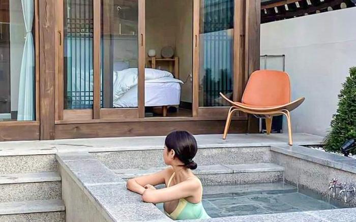 108 Hanok Boso (4-person room) Outdoor Jacuzzi Hanok Private House