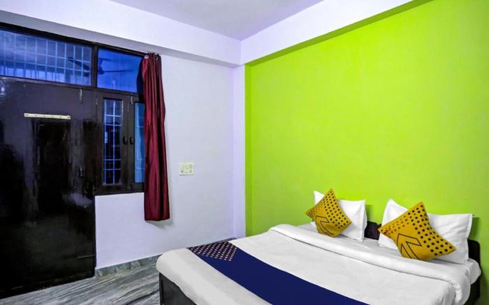 Goroomgo Raj hotel vip Noida