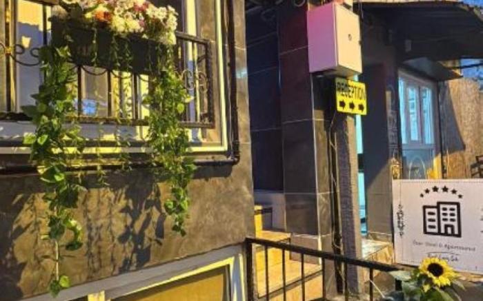 Ozer Hotel & Apartments
