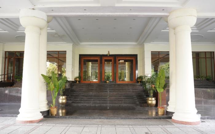 Katriya Hotel & Towers