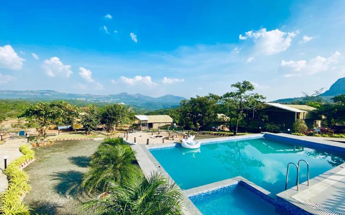 2Bed Hillside w Bathtub by canvas Resort Lonavla