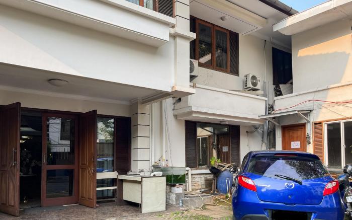 Urbanview de’ Dharmawangsa Suite Hotel