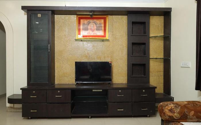 laxminarayan service apartment