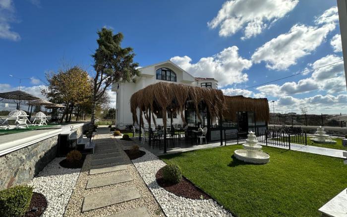 Twins Airport Hotel