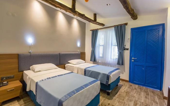 Risus Garden Marina Hotel