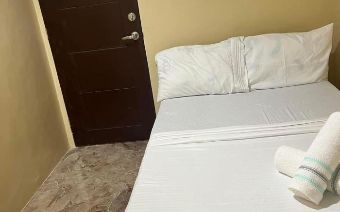 Seamed Guest House - Couple room