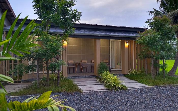 Dzen Home Station, House of the Commander