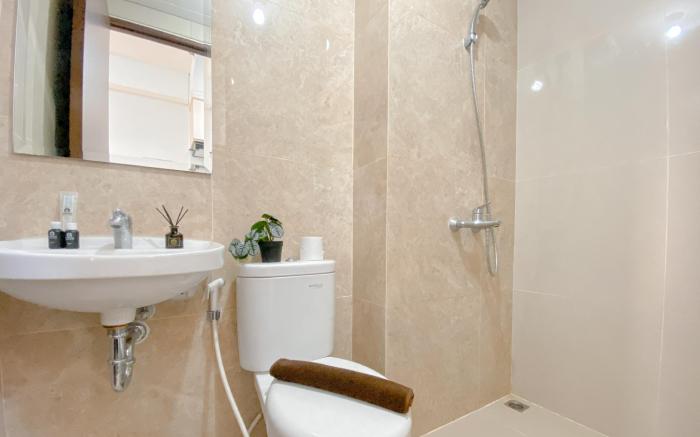 Warm & Relax Studio Transpark Cibubur By Travelio