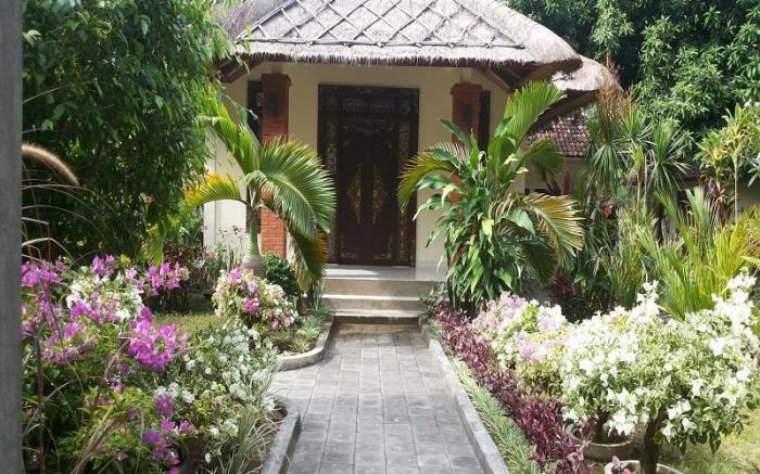 Star East Bungalows
