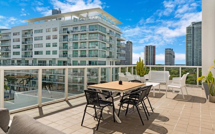 Roami at Habitat Brickell