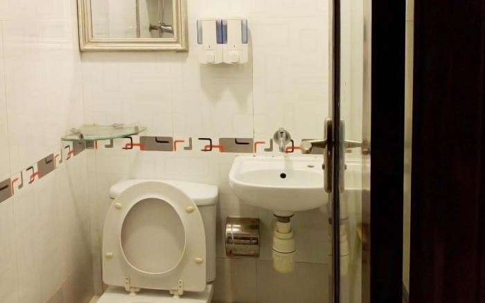 KK HOTEL ( HOSTEL)