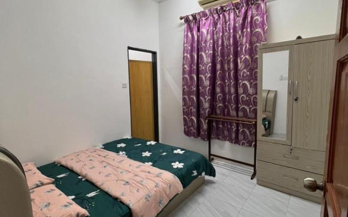 HOMESTAY KELUARGA (FANTASI)