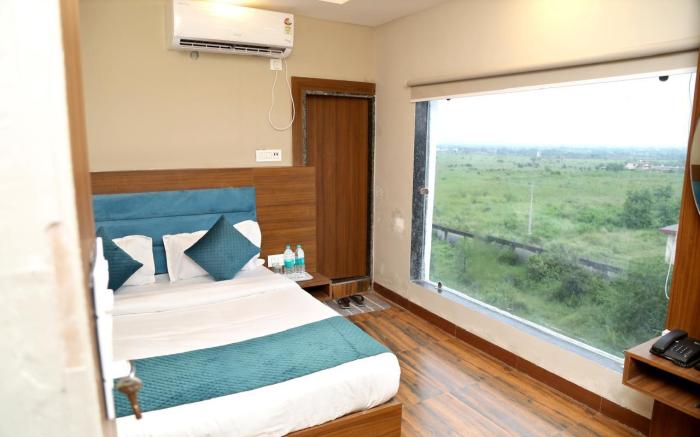 JMC Hotel Safar Inn, Mhow