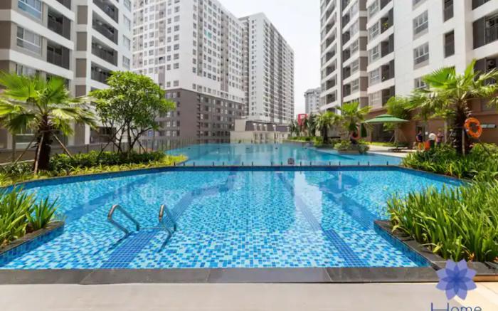 Botanica Orchard Luxury Near Airport 