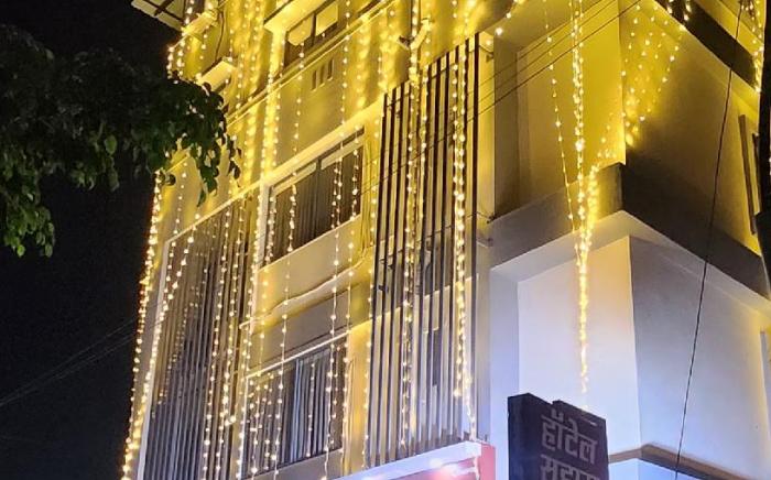 Hotel Sahara Residency